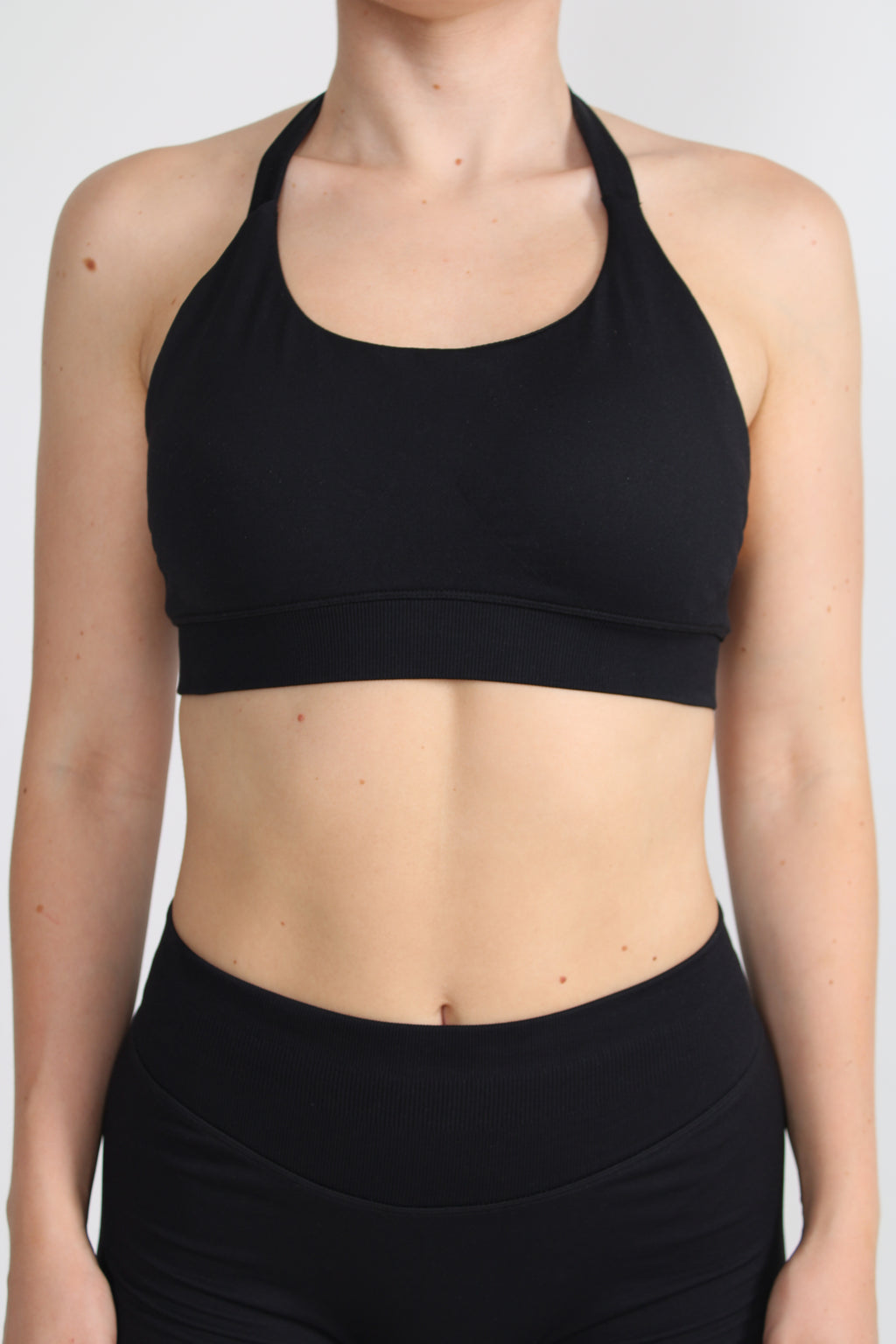 HALTERNECK SPORT BRA BLACK