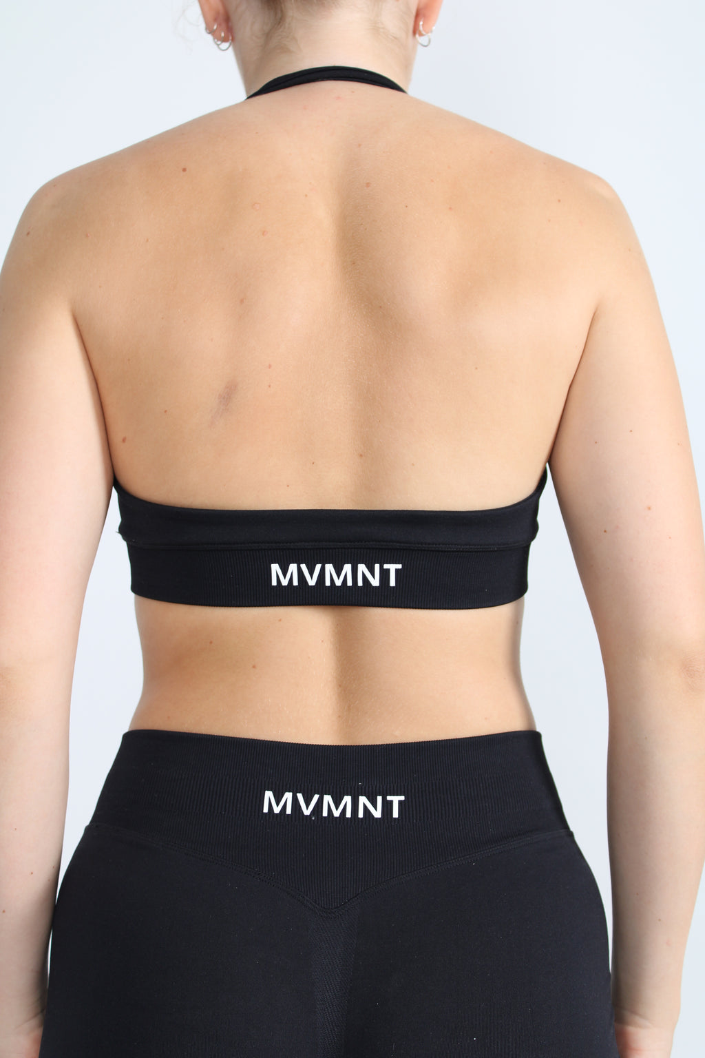 HALTERNECK SPORT BRA BLACK